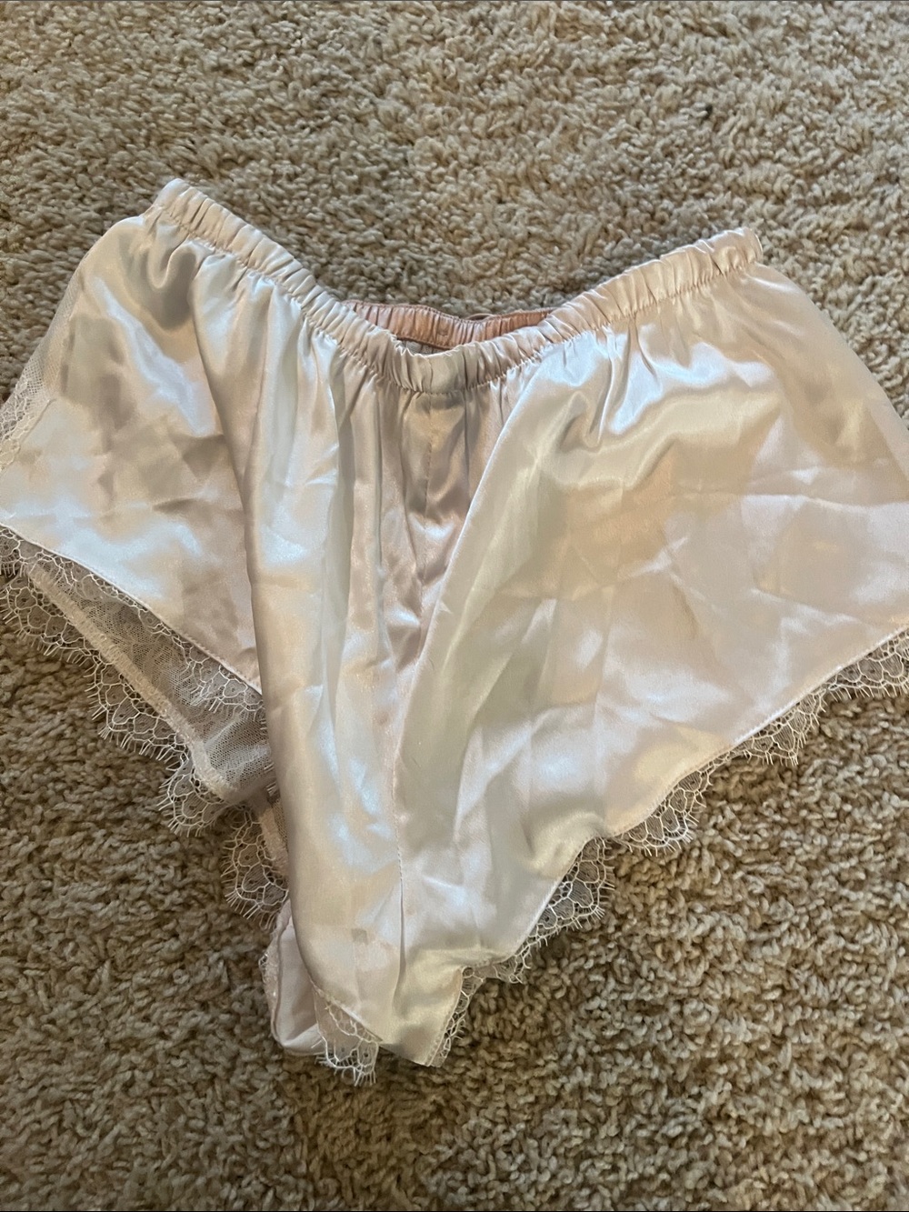Victoria's Secret Sheer Lace Cami & Shorts Set - silky satin with lace - Picture 8 of 9